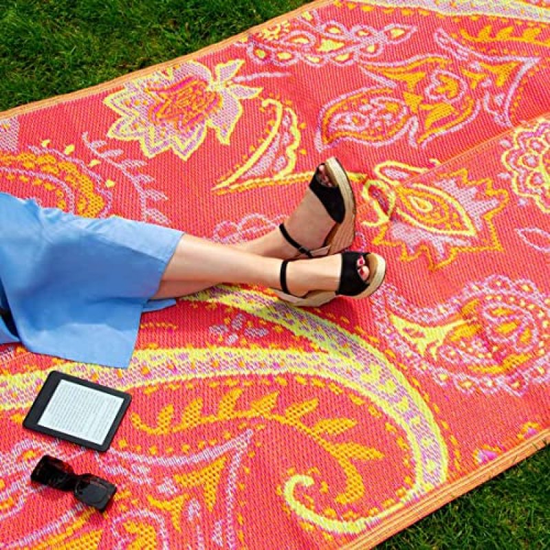 Talking Tables Waterproof Outdoor Rug