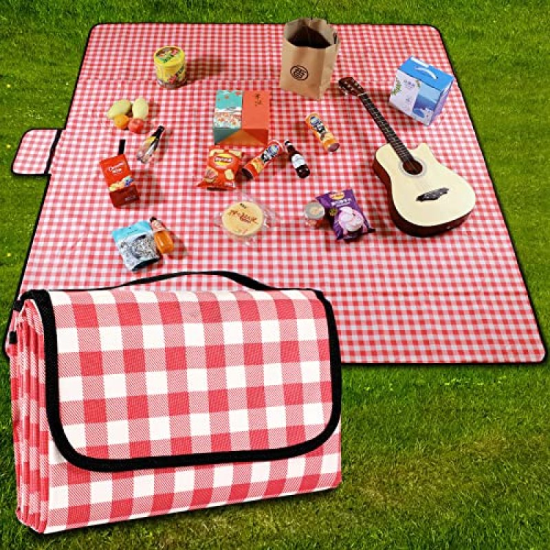 GUSUWU Picnic Blanket, Red Checkered Design