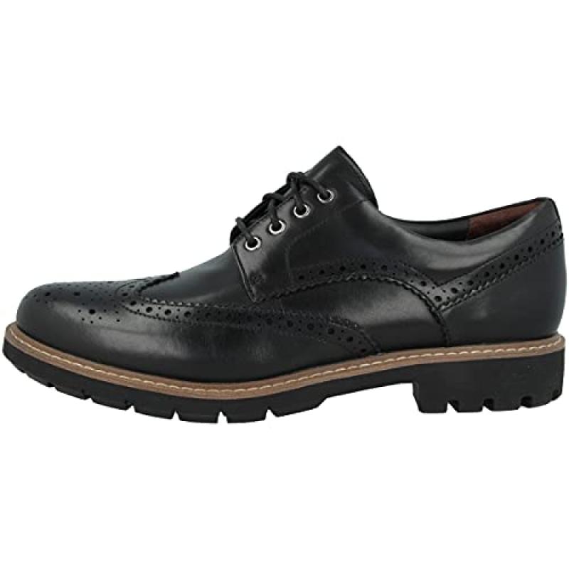 Clarks Batcombe Wing Brogues