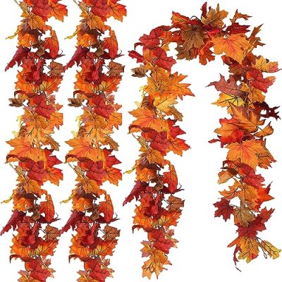 CQURE Maple Leaf Garland