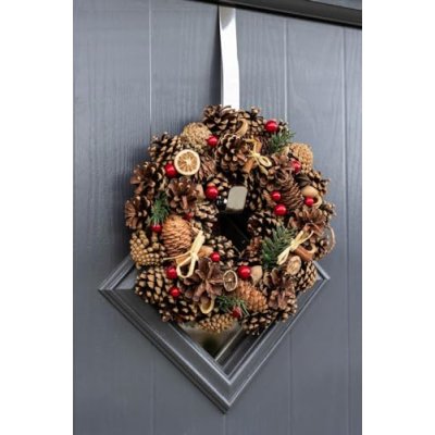 Marco Paul Christmas 30cm Pinecone Wreath with…