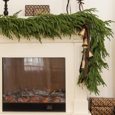 Party Joy Norfolk Pine Wreath