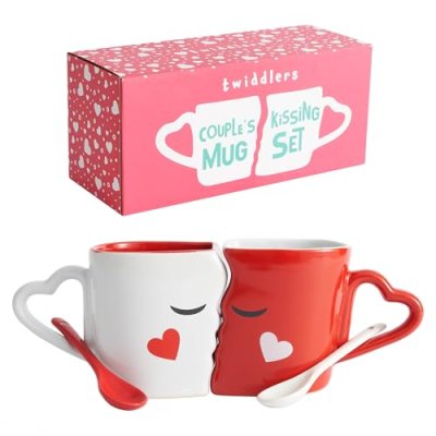 The Twiddlers Kissing Mugs