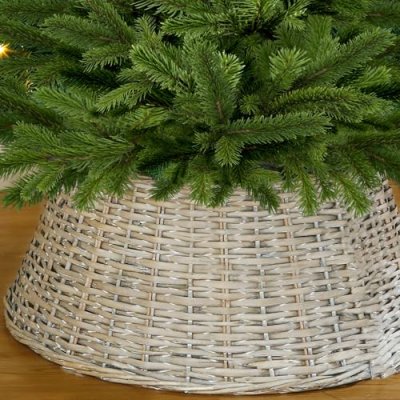 Willow Christmas Tree Skirt