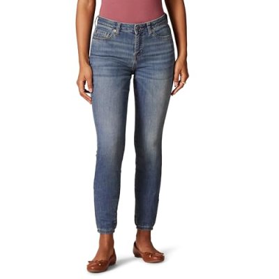 Amazon Essentials Women's Mid-Rise Curvy Skinny…