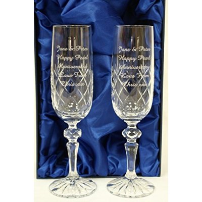 Engraved/Personalised Pair of Crystal Champagne…