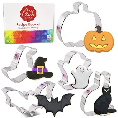 Ann Clark Halloween Cookie Set