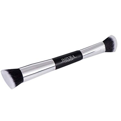 Foundation Brush with Contour and Blending