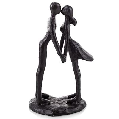 Sziqiqi Kissing Couple Cast Iron Statue